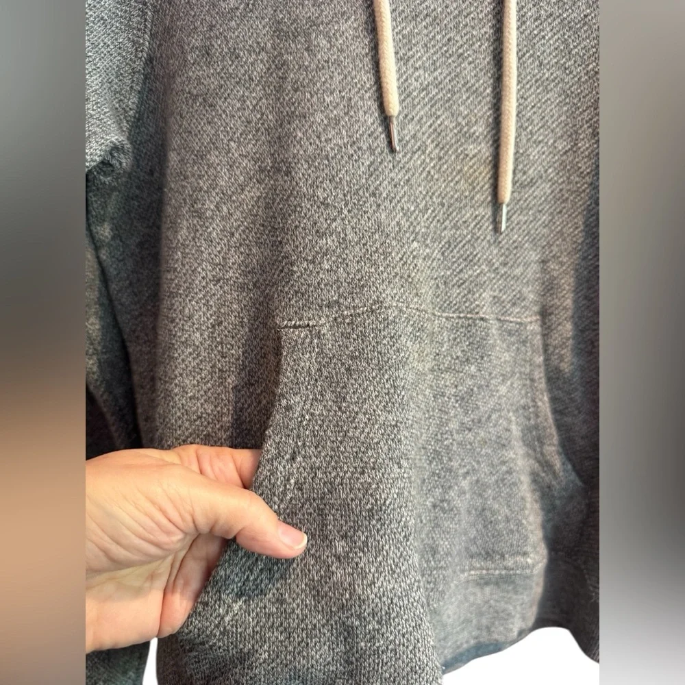 ARITZIA- Wlifred Free Wm's Hoodie S,paired w BIG STAR Distressed Denim Shorts 27